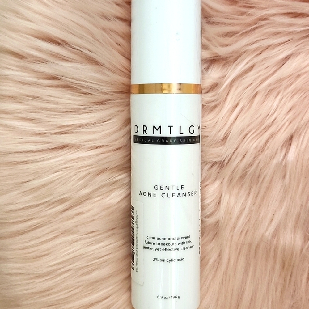 Brand New DRMTLGY GENTLE ACNE CLEANSER